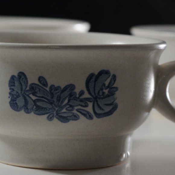 Yorktowne Pfaltzgraff Coffee Cups - Picture 4 of 4